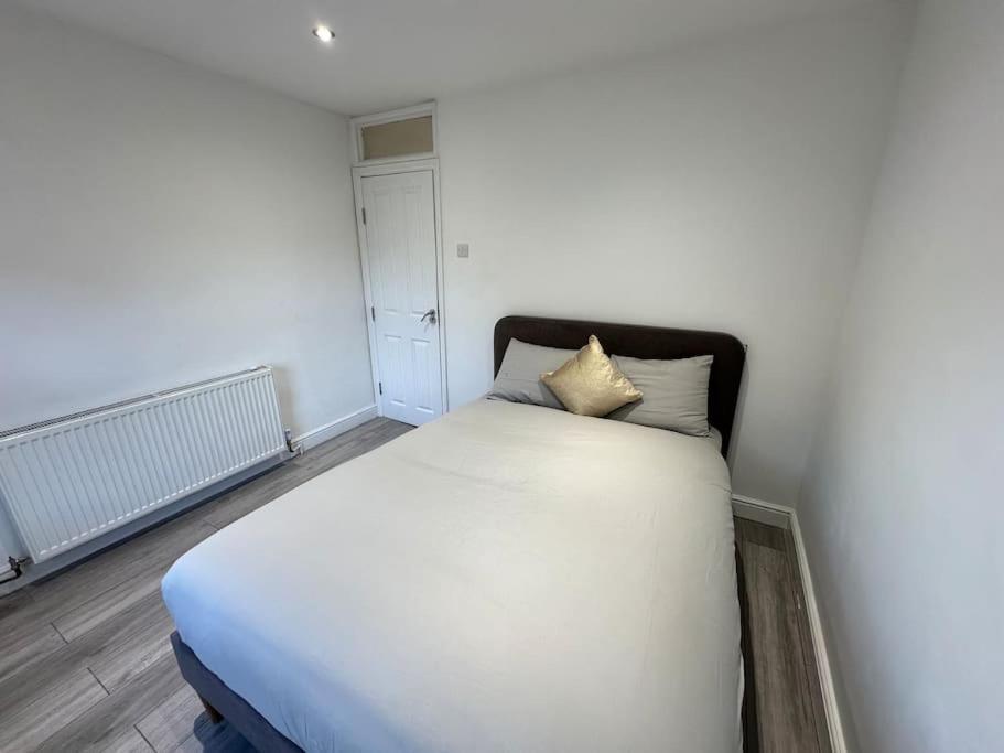 Апартаменты 3 Bed Hackney/Harringay Flat Лондон Экстерьер фото