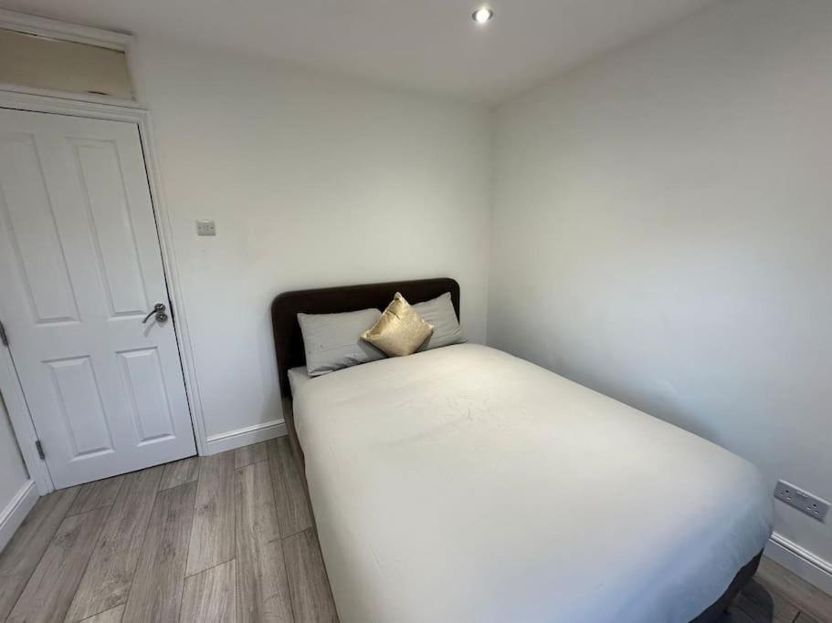 Апартаменты 3 Bed Hackney/Harringay Flat Лондон Экстерьер фото