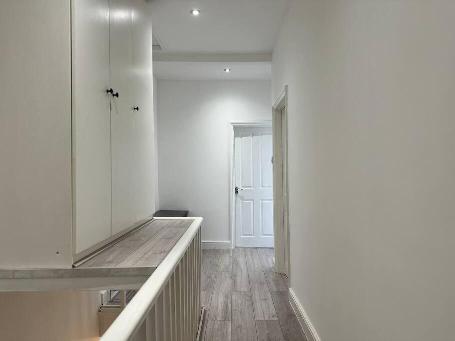 Апартаменты 3 Bed Hackney/Harringay Flat Лондон Экстерьер фото