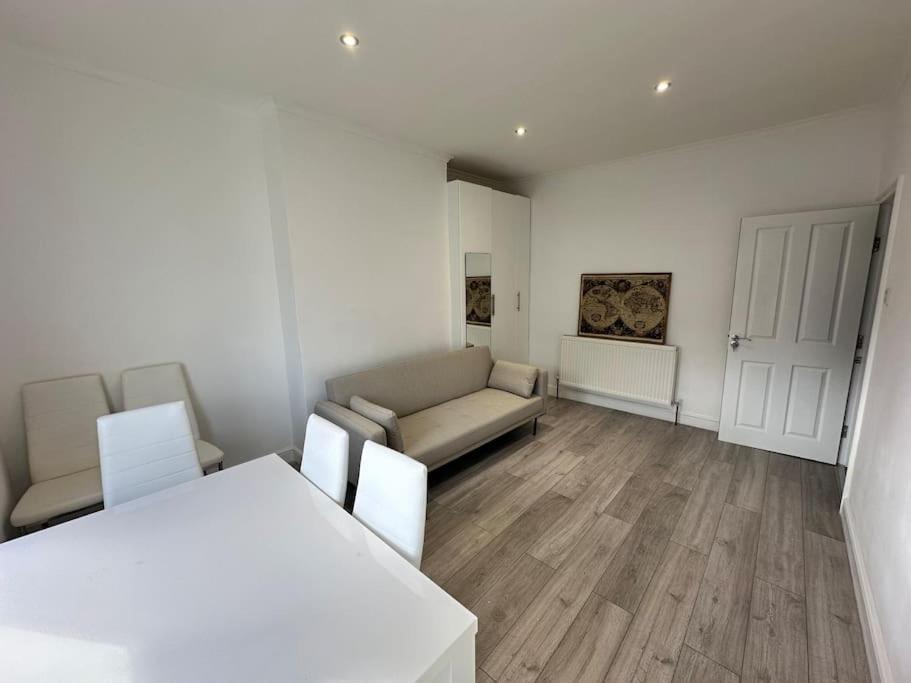 Апартаменты 3 Bed Hackney/Harringay Flat Лондон Экстерьер фото