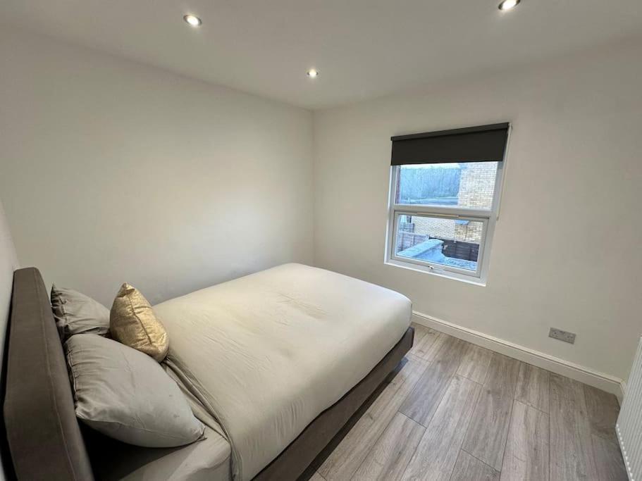 Апартаменты 3 Bed Hackney/Harringay Flat Лондон Экстерьер фото