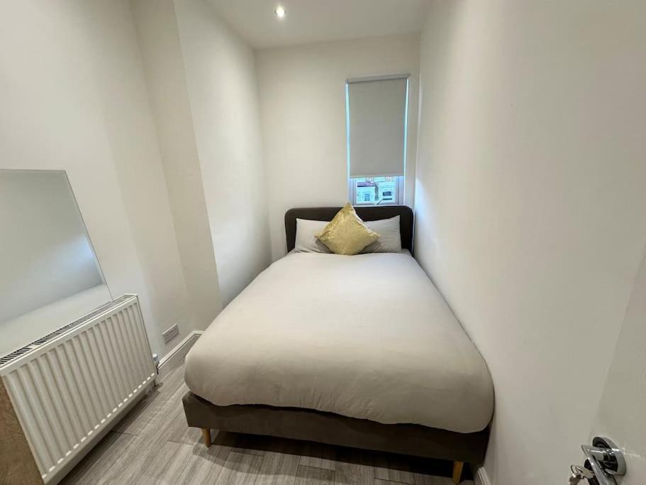Апартаменты 3 Bed Hackney/Harringay Flat Лондон Экстерьер фото